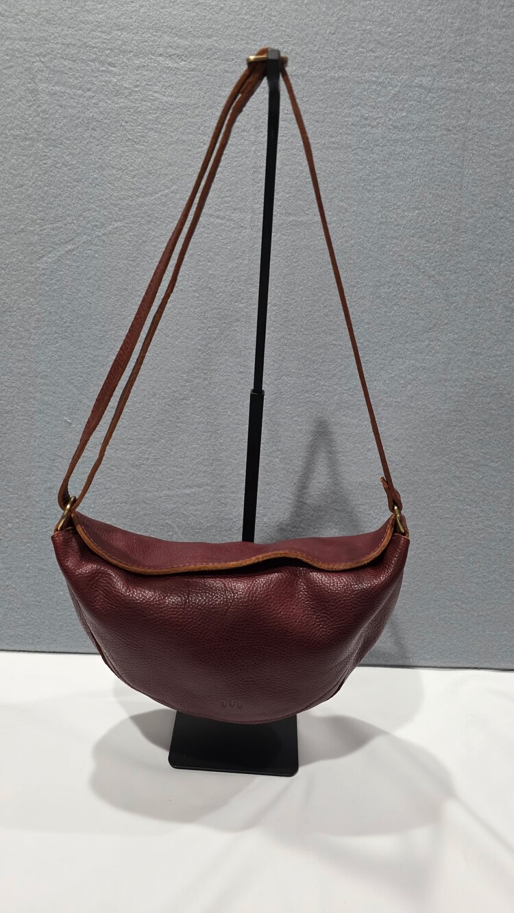 Portland Leather Goods Koala Sling Bag in Nutmeg
